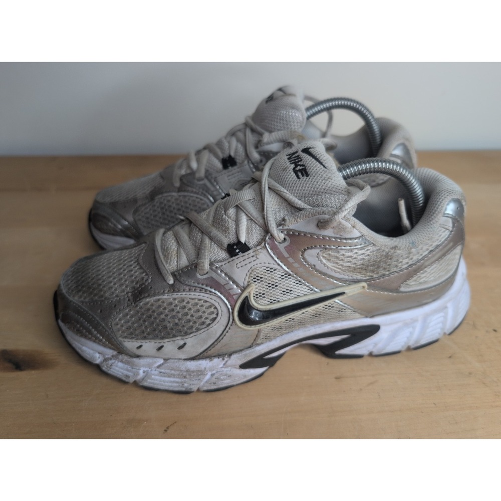 Nike V5 RNR Men's Sneaker Size 7.5